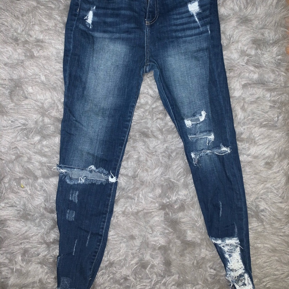 Laura’s boutique jeans